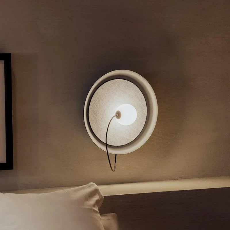 Minimalistische nordische Wandleuchte aus PVC für Schlafzimmer – Armonia