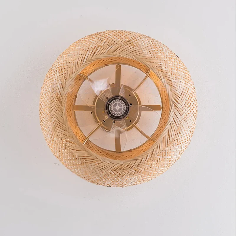 Kleiner Bambus-Deckenventilator mit Licht im Vintage-Stil