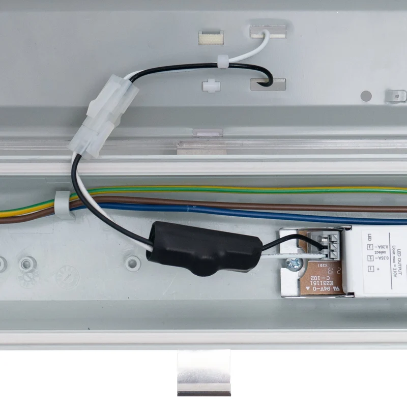 Philips LED-Leuchte Light Pro, 150 cm, 40 W, Energieeffizienzklasse B, dimmbar, 7200 lm, 180 lm/W, Schutzart IP65, 4000 K, Farbtemperatur IK08