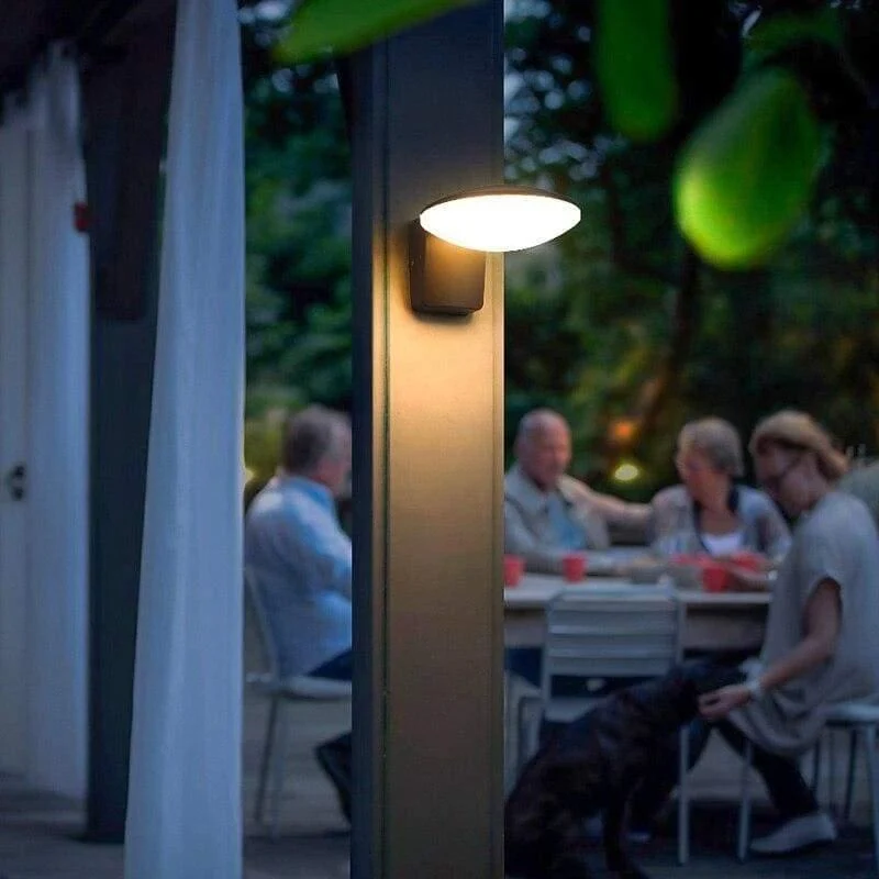 Solarwandleuchte im Untertassen-Design – Arthemysia