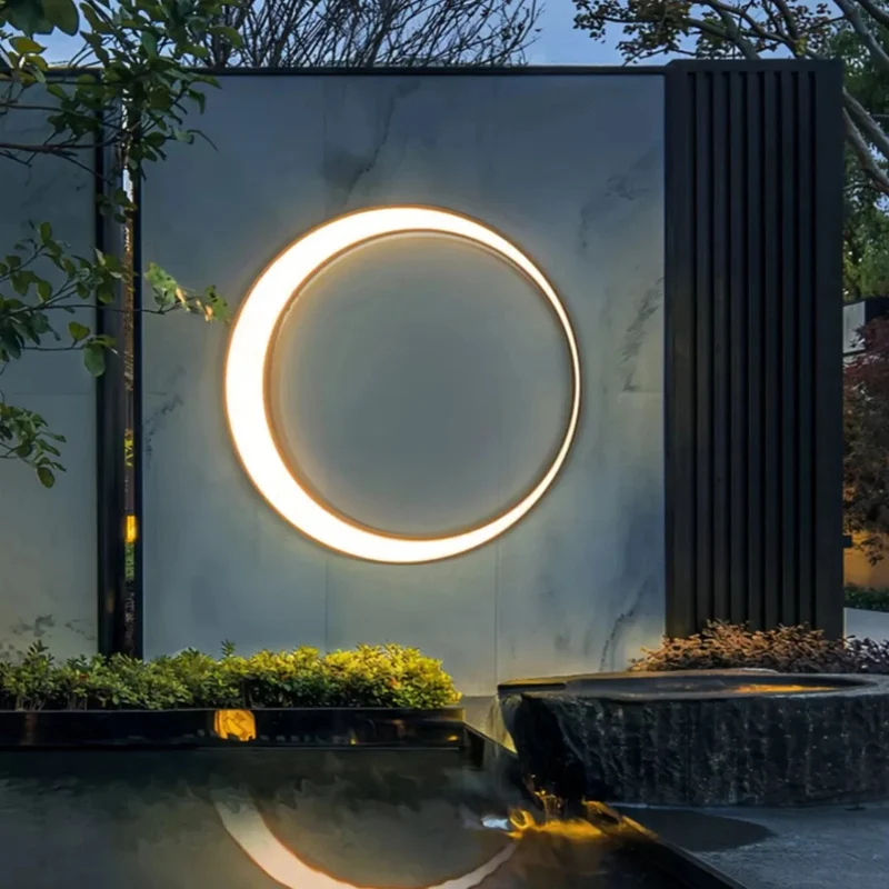 Flache LED-Außenwandleuchte im Ringdesign, Schwarz