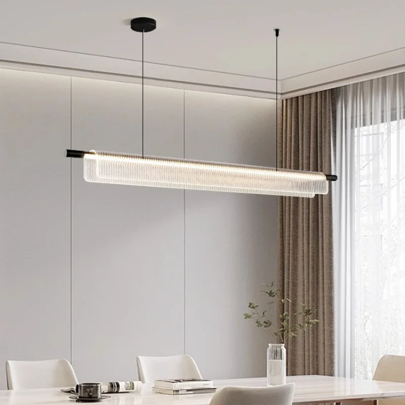 Moderne Metall-Hängeleuchte für Büros und Bars – Candelara