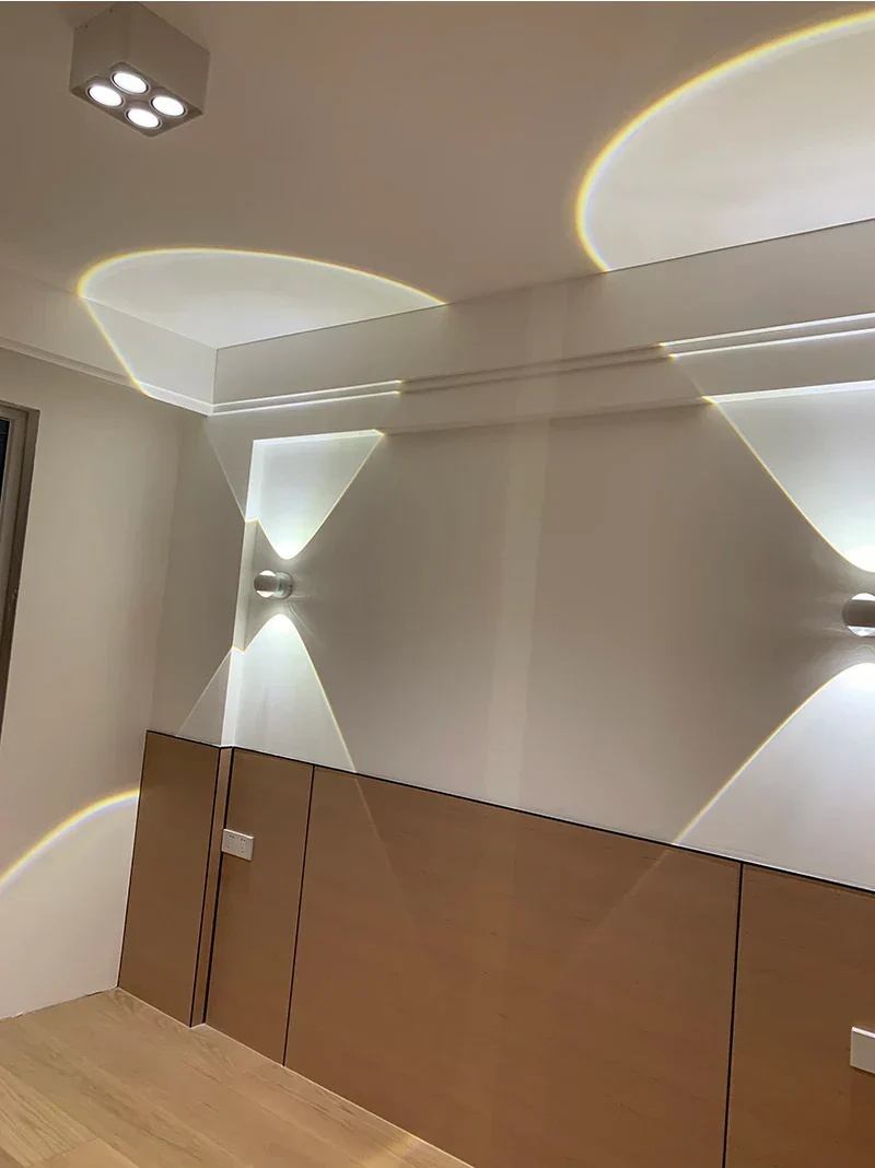 Minimalistische Wandleuchte aus Aluminium – Alumiscape