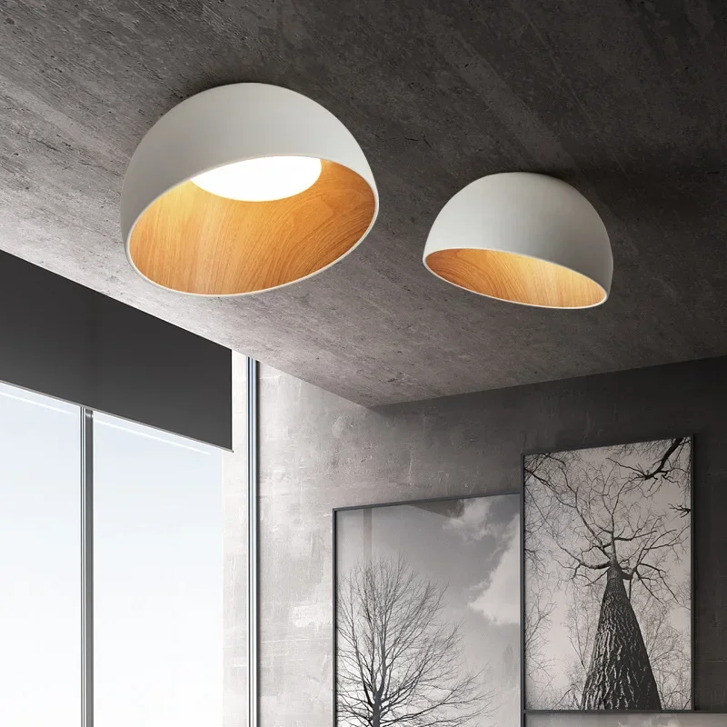 Moderne Deckenleuchte aus schwarzem Metall und Holz – Maderique