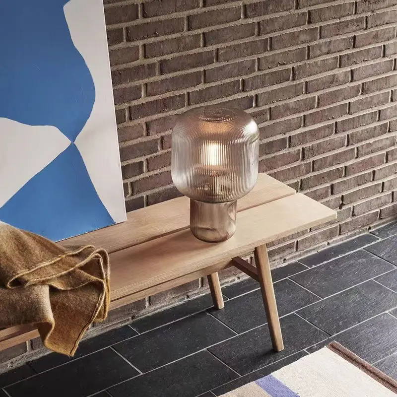 Minimalistische Glas-Tischlampe für Schlafzimmer – Armoniqui
