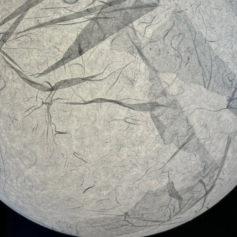 Pendelleuchte aus Papier – Lunaris