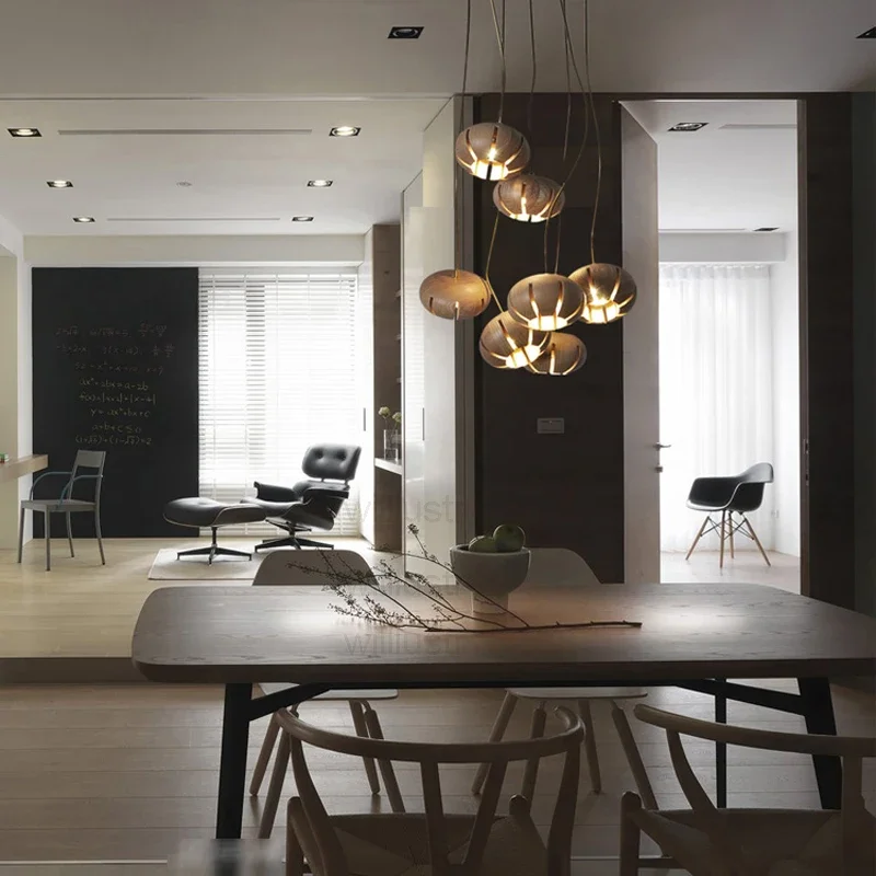 Florale Holz-Hängelampe für elegante Räume – Orvaline