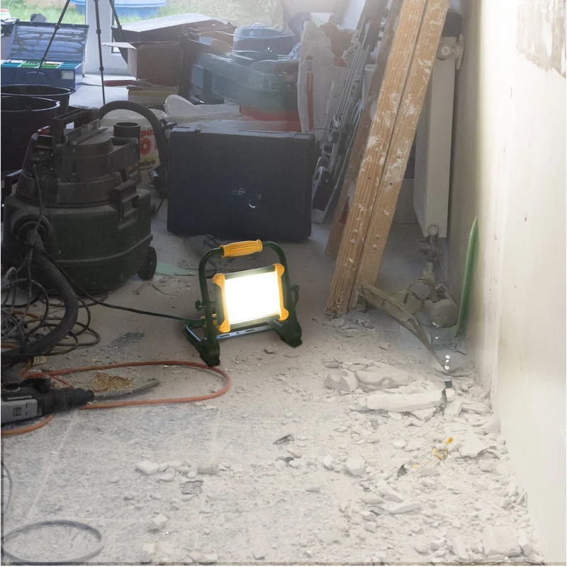 LED AC Arbeitsleuchte 30W 3900lm 4000K neutralweiß IP65 Schwarz Gelb - LED's Work