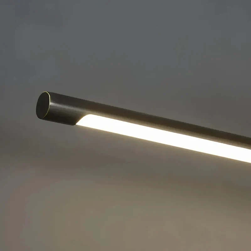 LED Bad-Wandleuchte IP44 in modernem, länglichem Design
