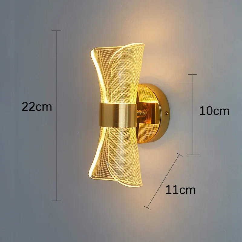 LED-Wandleuchte in Gold-Optik – Diceptia