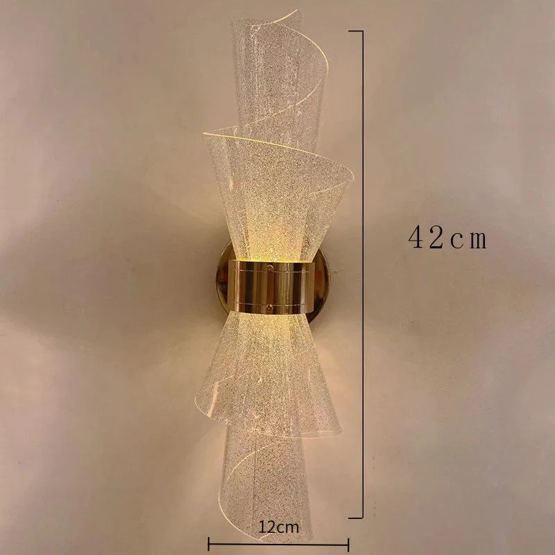 LED-Wandleuchte in Gold-Optik – Diceptia