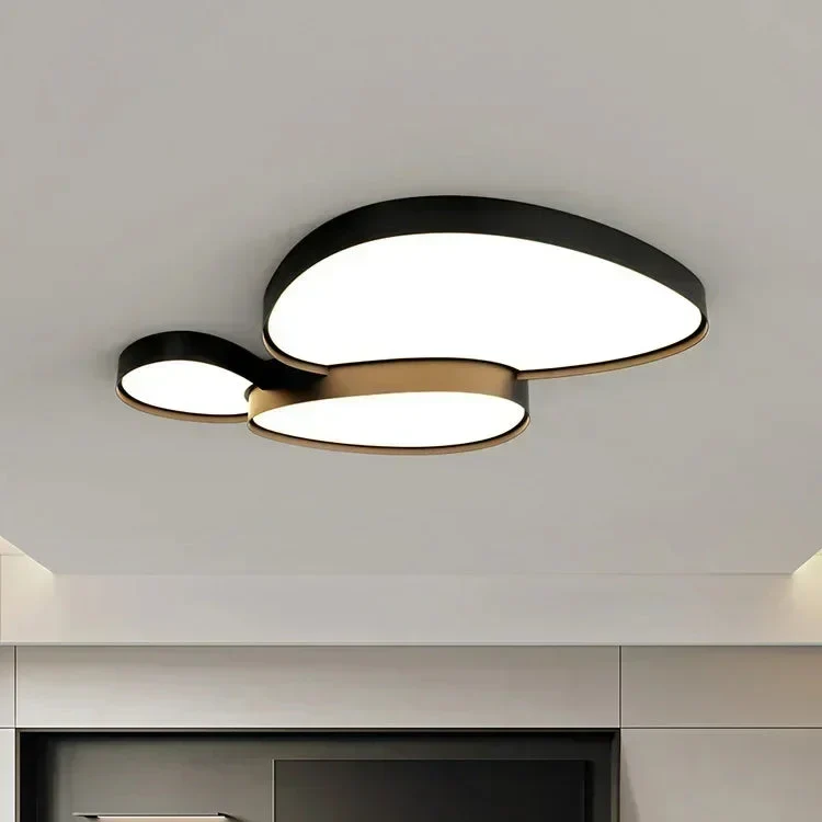 Moderne Deckenleuchte aus schwarzem Eisen für Wohnzimmer – Célestrium