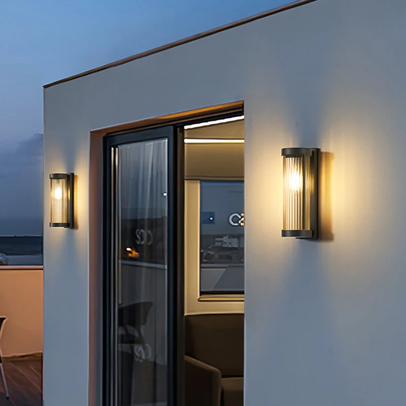 Außenwandleuchte aus Metall und Glas – Solaréa