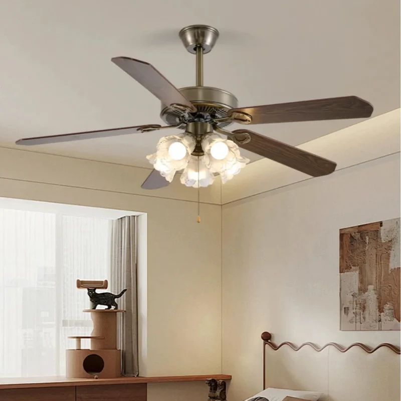 Leiser Vintage-Deckenventilator mit Licht und 5 Flügeln