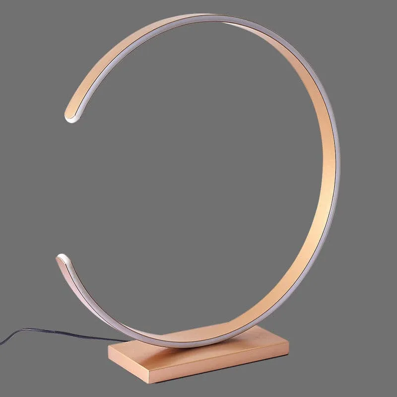 Goldene Metall-Tischlampe für Schlafzimmer – Arcenciel