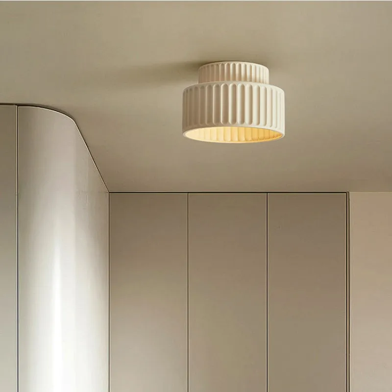 Minimalistische Deckenleuchte Creme für Schlafzimmer – Crealuxa