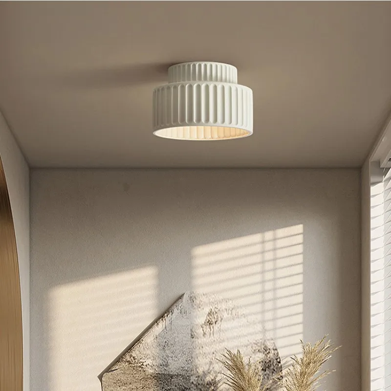 Minimalistische Deckenleuchte Creme für Schlafzimmer – Crealuxa