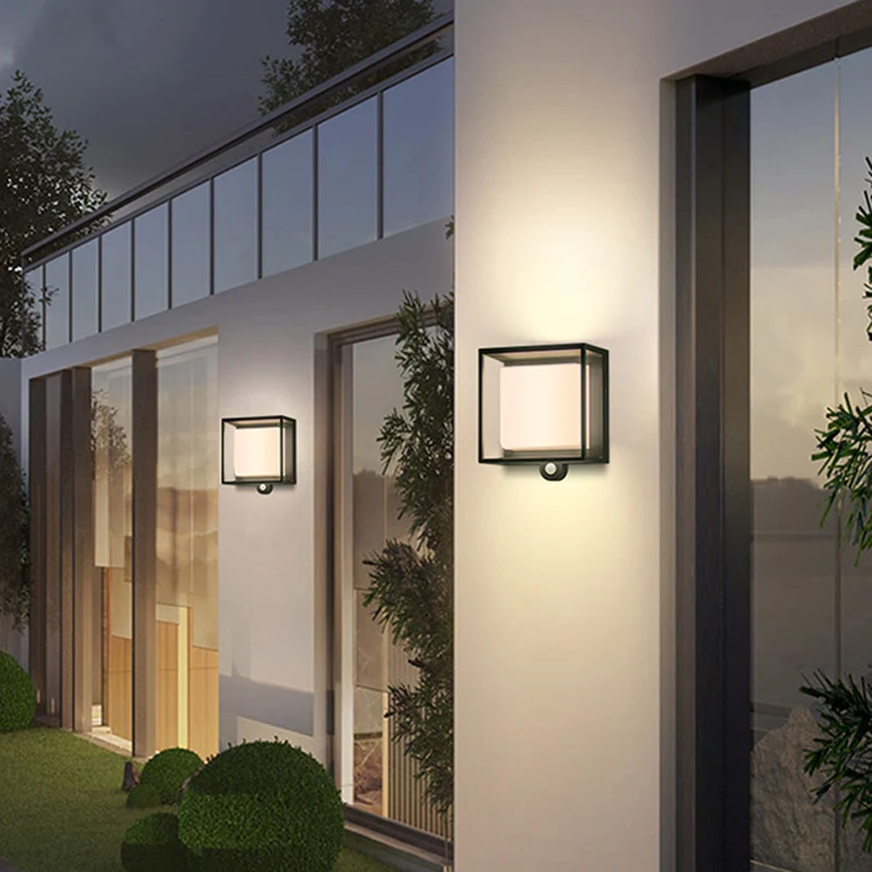 Moderne Solar-Wandleuchte aus Acryl – Célestron