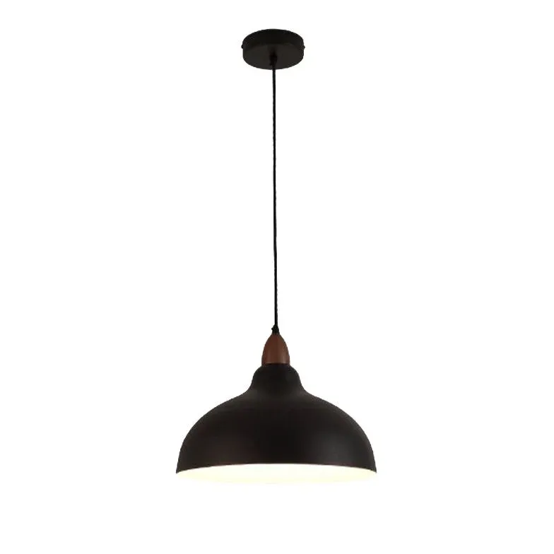 Skandinavische Pendelleuchte aus Metall fürs Esszimmer