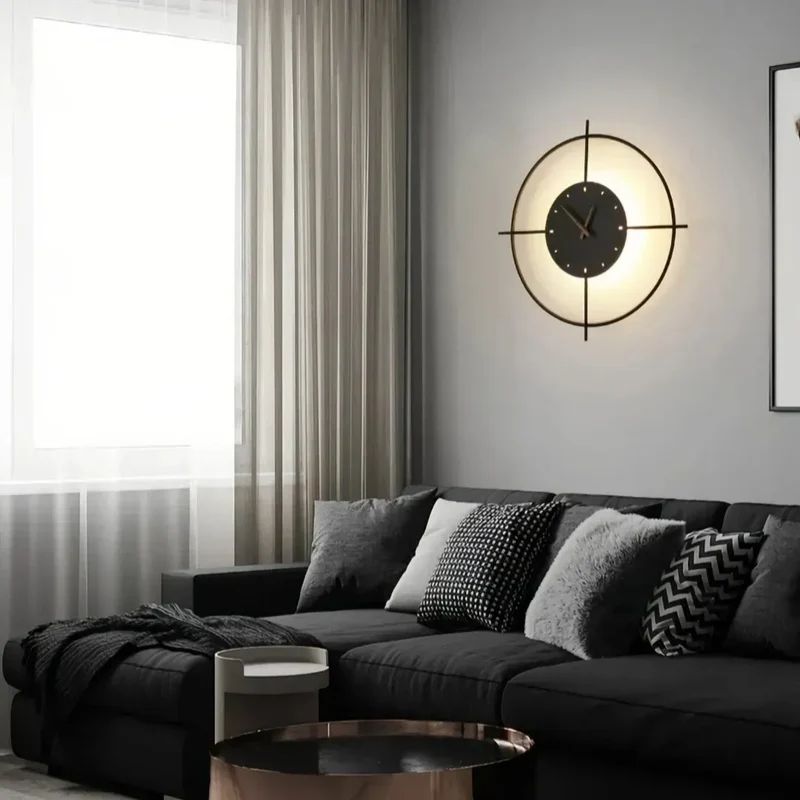 Moderne runde Wandleuchte mit Uhr für Wohnzimmer