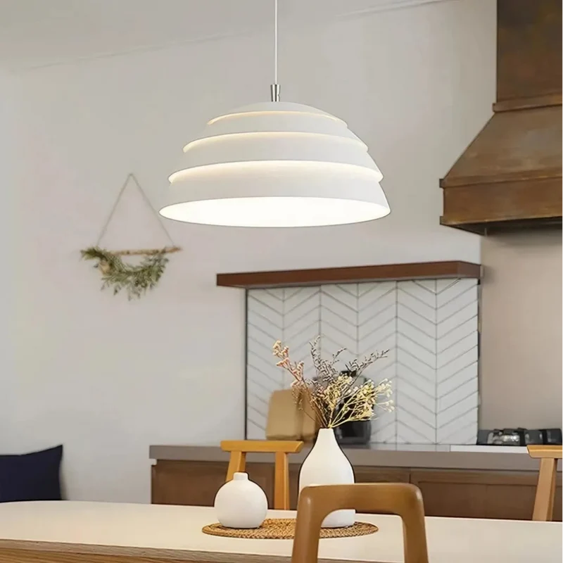 Moderne Metall Pendelleuchte im Halbkugel Design für Esszimmer