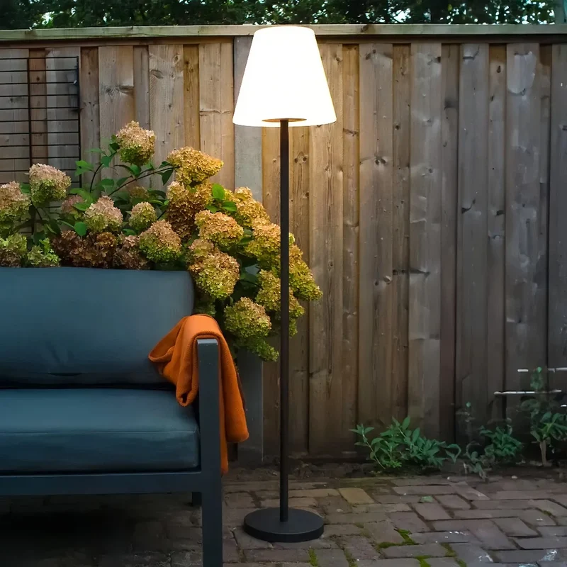 LED-Solar-Stehlampe für Terrasse und Garten, RGB-Farbwechsel
