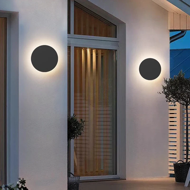 Minimalistische, wasserdichte Außenwandleuchte, modernes Design – Néptia