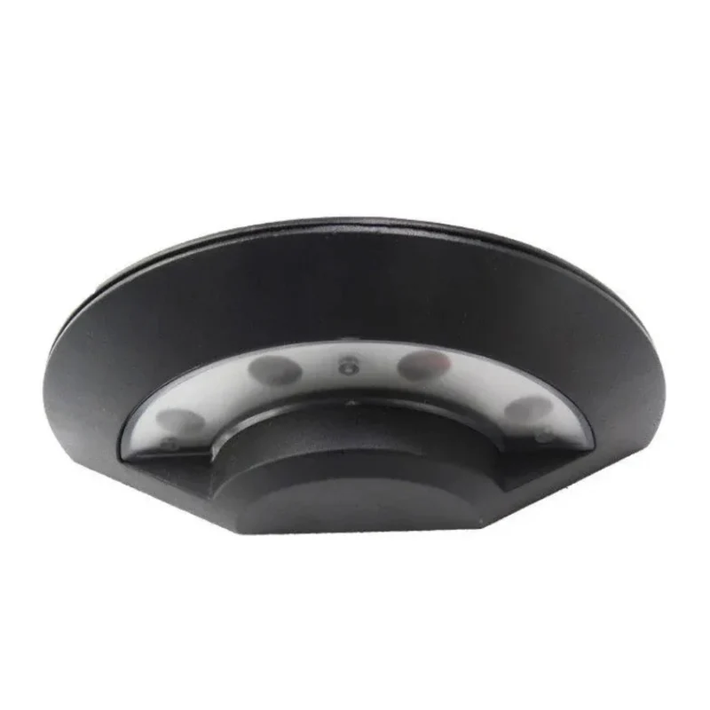 Moderne halbrunde Außenwandleuchte in Schwarz IP65