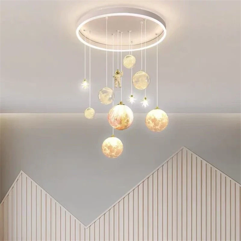 Dimmbare LED-Hängeleuchte für Kinderzimmer mit Himmelsdesign – Dringas