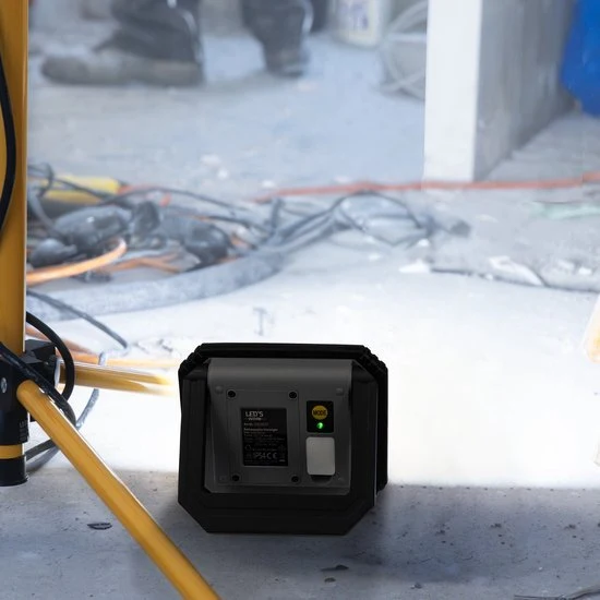 LED Wiederaufladbare Arbeitsleuchte 10W 700lm 6500K kaltweiß IP54 Schwarz - LED's Work