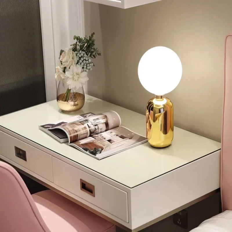 Nachttischlampe Metall Glas Modernes Design – Pulsaris