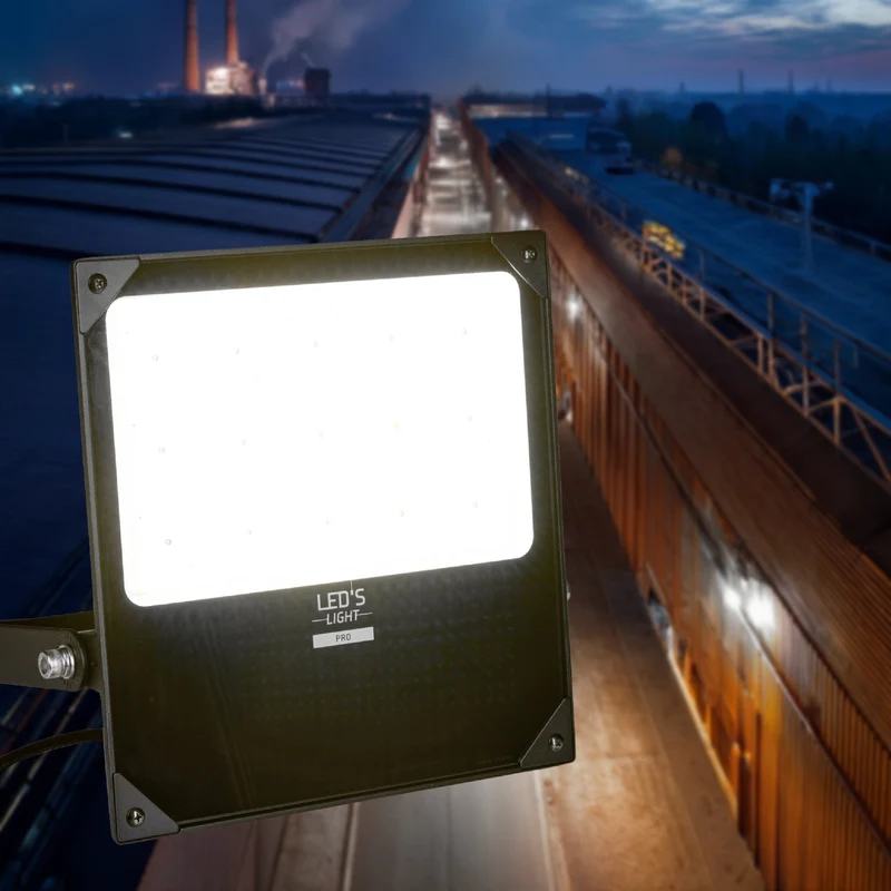 LED Flutlicht 200W 26500lm 3000/4000/5000K warmweiß/neutralweiß IP66 - LED's Light Pro
