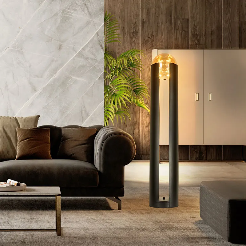 Postmoderne Stehlampe Metall Glas LED – Elara