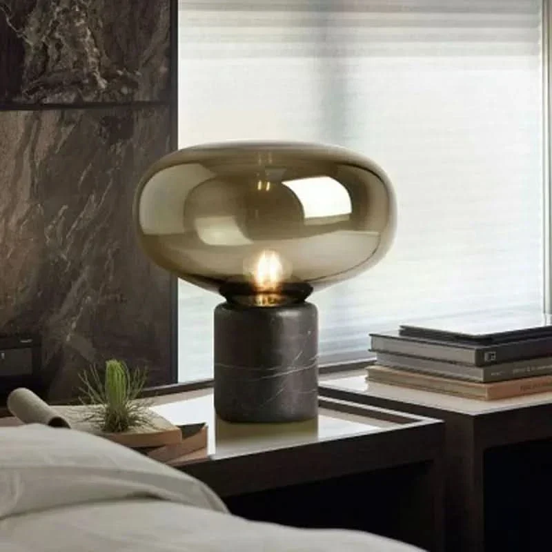 Zeitlose Marmor-Tischlampe Eleganz – Luxor