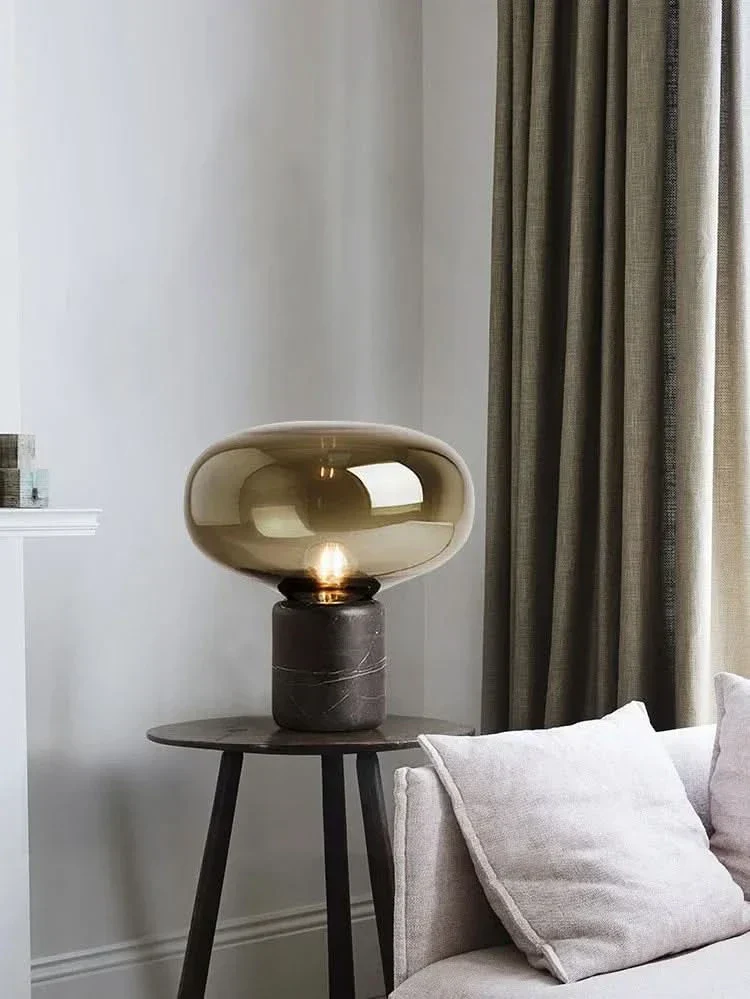 Zeitlose Marmor-Tischlampe Eleganz – Luxor