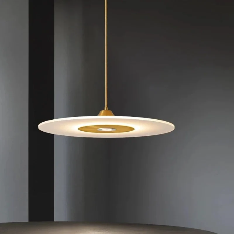 Moderne Hängelampe Grafischer Stil Funktionale Eleganz – Disque Éclipse
