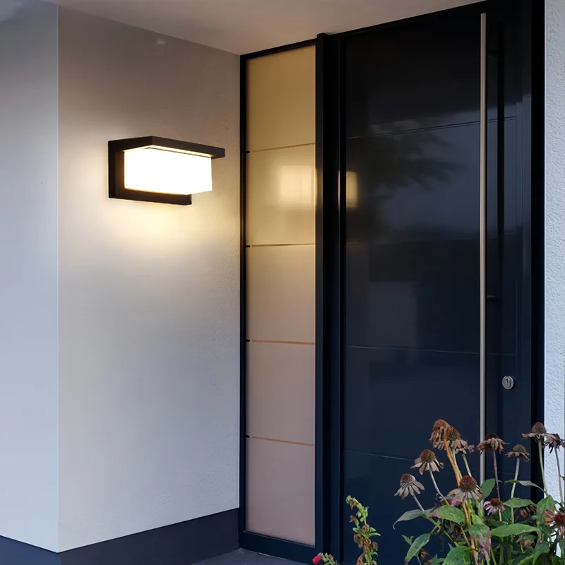 Moderne, widerstandsfähige und leistungsstarke Wandleuchte – Cubo
