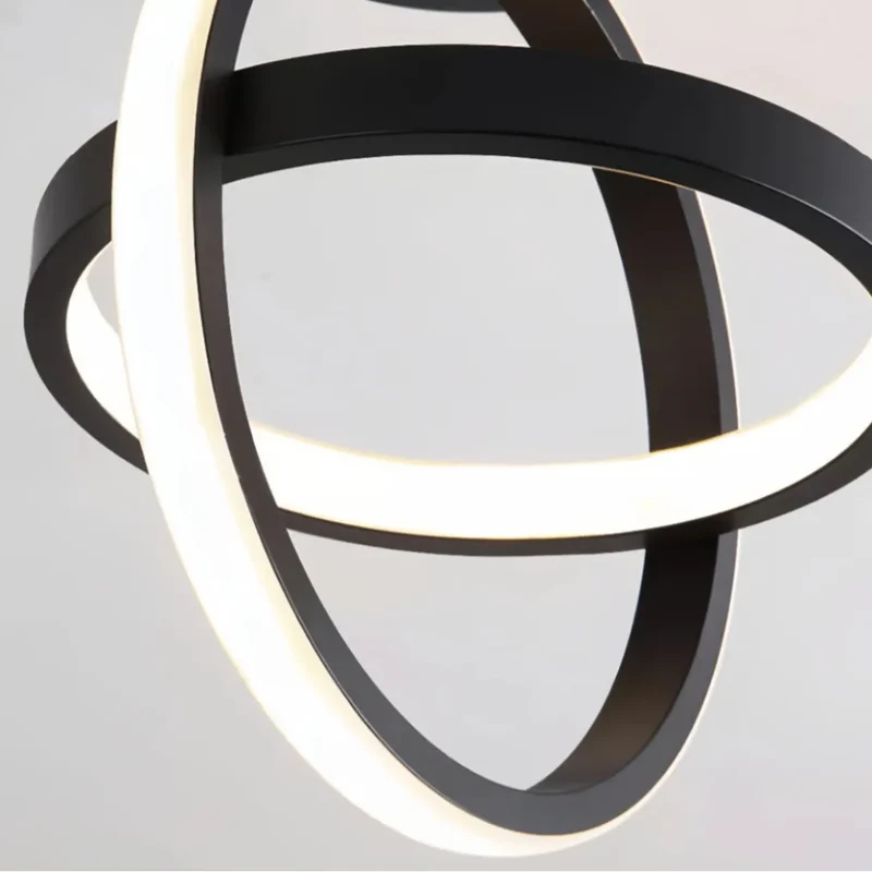 Moderne Deckenleuchte im Ringdesign für den Flur