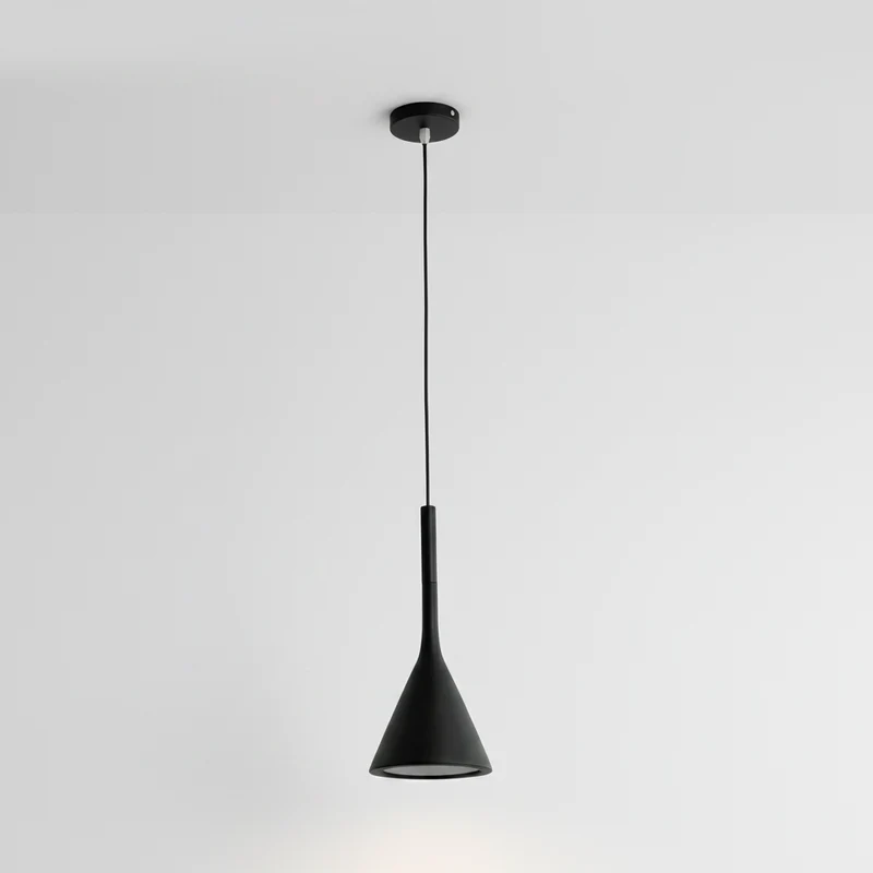 Konische Pendelleuchte aus Aluminium – Elancia