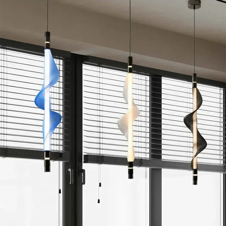 Vielseitige LED-Hängeleuchte im raffinierten, modernen Stil – Virevolte