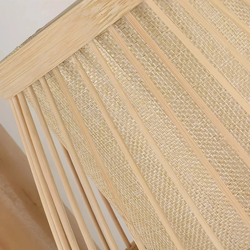 Geflochtene Bambus-Wandleuchte im Japandi-Stil für das Esszimmer