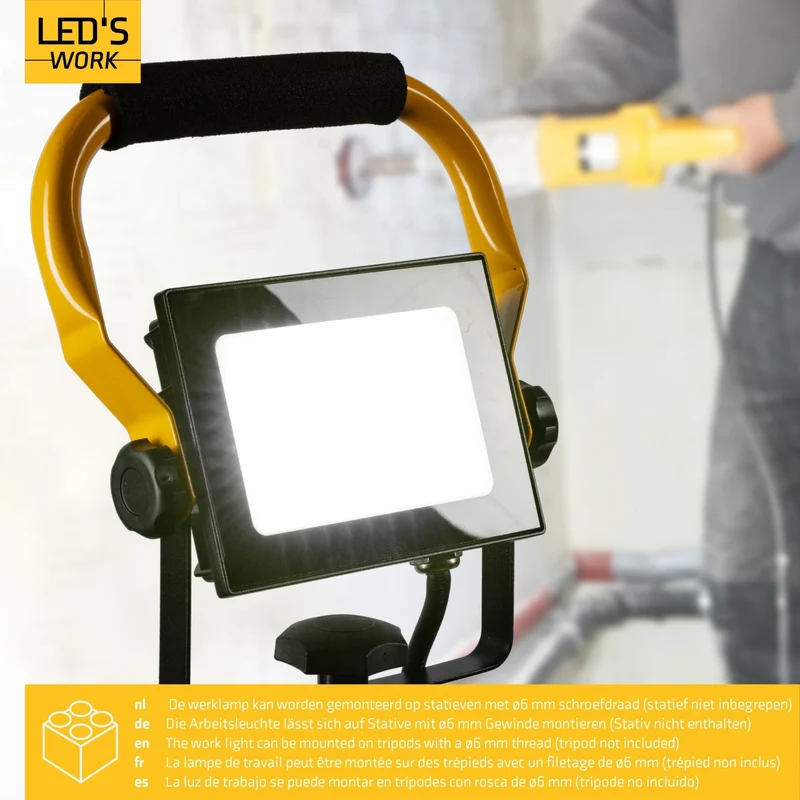 LED Arbeitsleuchte 30W 2.700 Lumen 4000K neutralweiß IP65 Baustrahler tragbar mit Ständer | Bauleuchte Werkstattleuchte Außenbeleuchtung robust spritzwassergeschützt - LED's Work