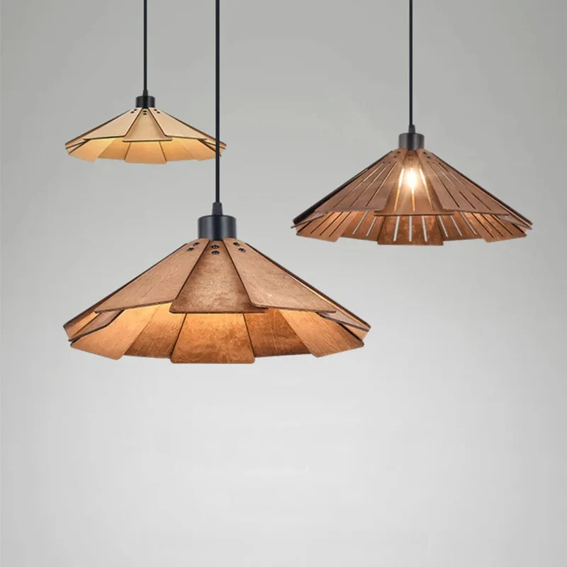 Skandinavische Pendelleuchte aus Holz mit Blumen Design für Esszimmer