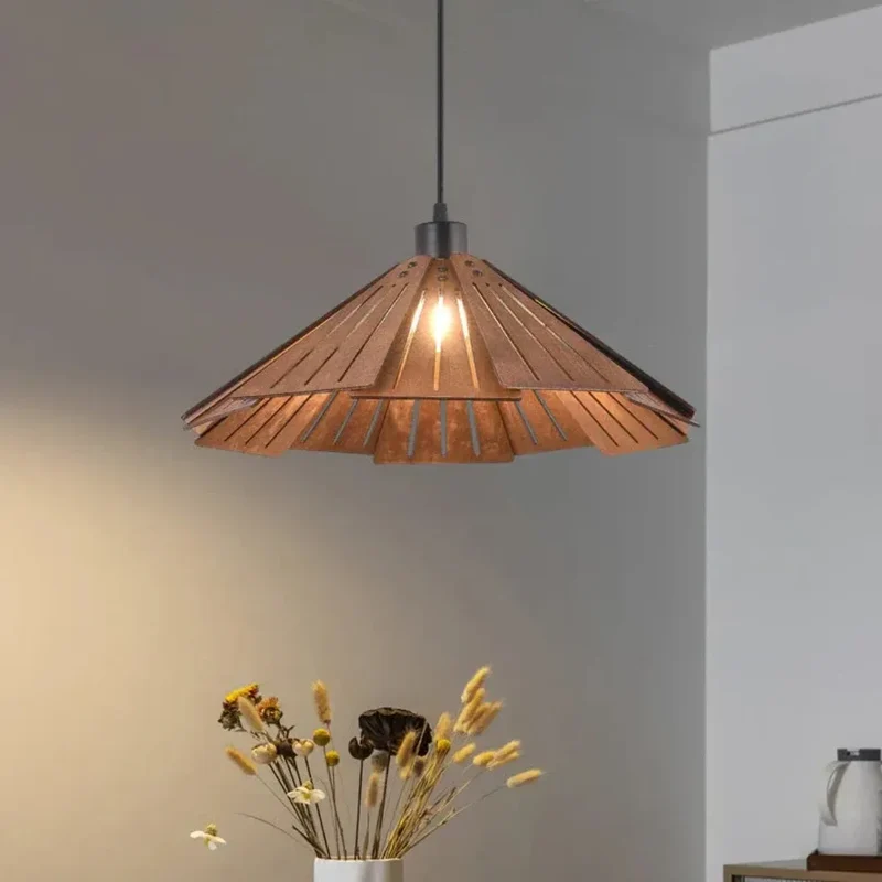 Skandinavische Pendelleuchte aus Holz mit Blumen Design für Esszimmer