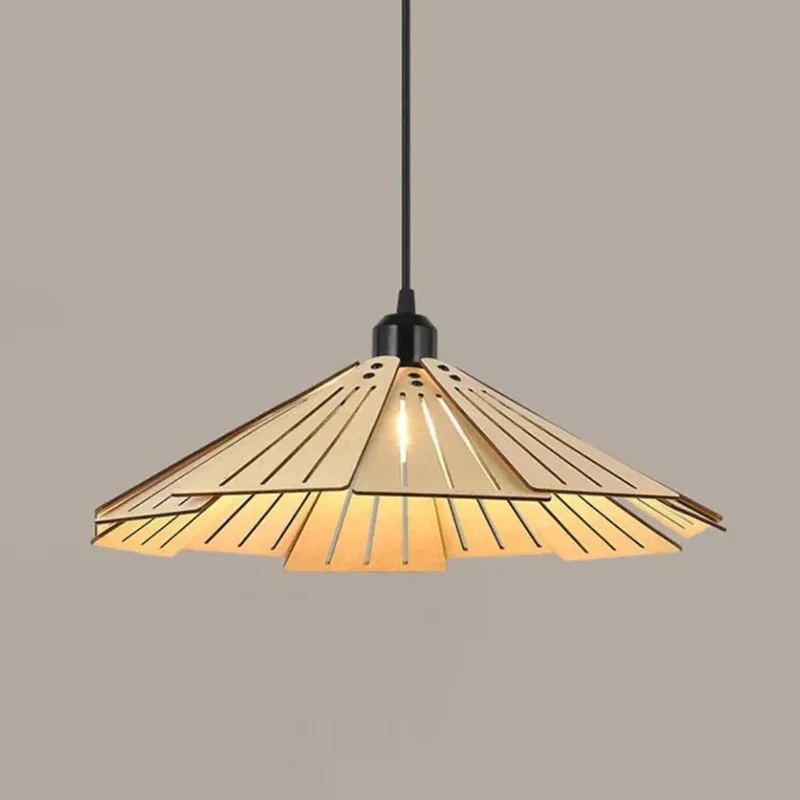 Skandinavische Pendelleuchte aus Holz mit Blumen Design für Esszimmer