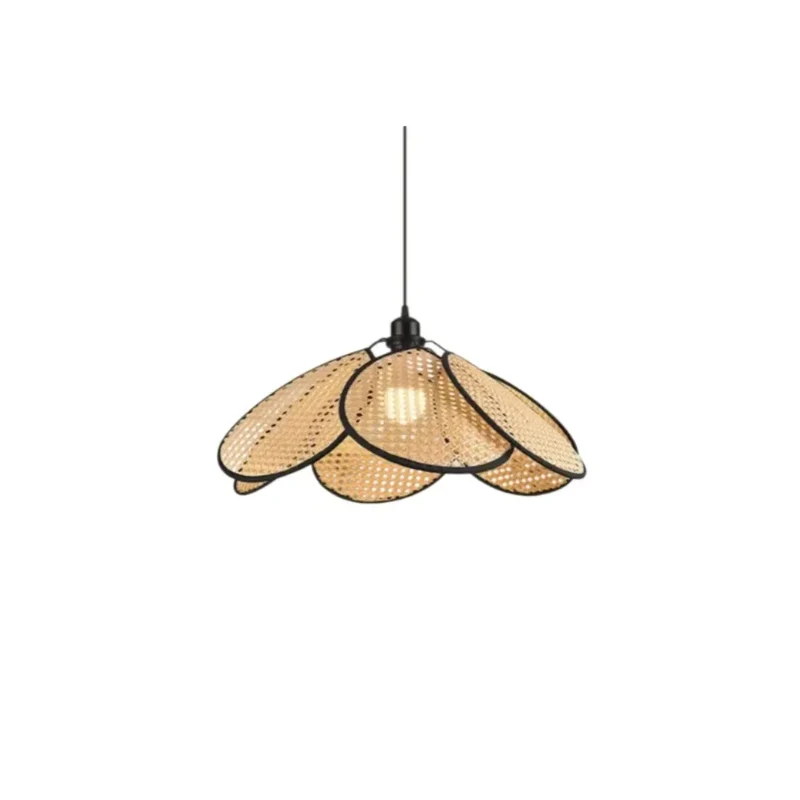 Japanische Pendelleuchte aus Rattan in Blütenform für das Esszimmer
