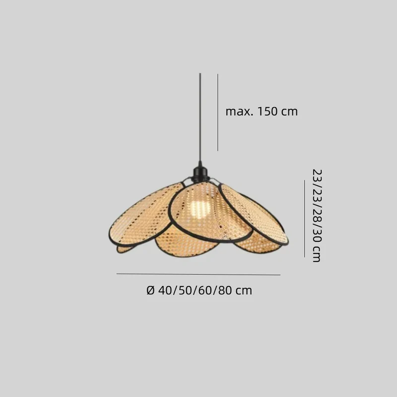 Japanische Pendelleuchte aus Rattan in Blütenform für das Esszimmer