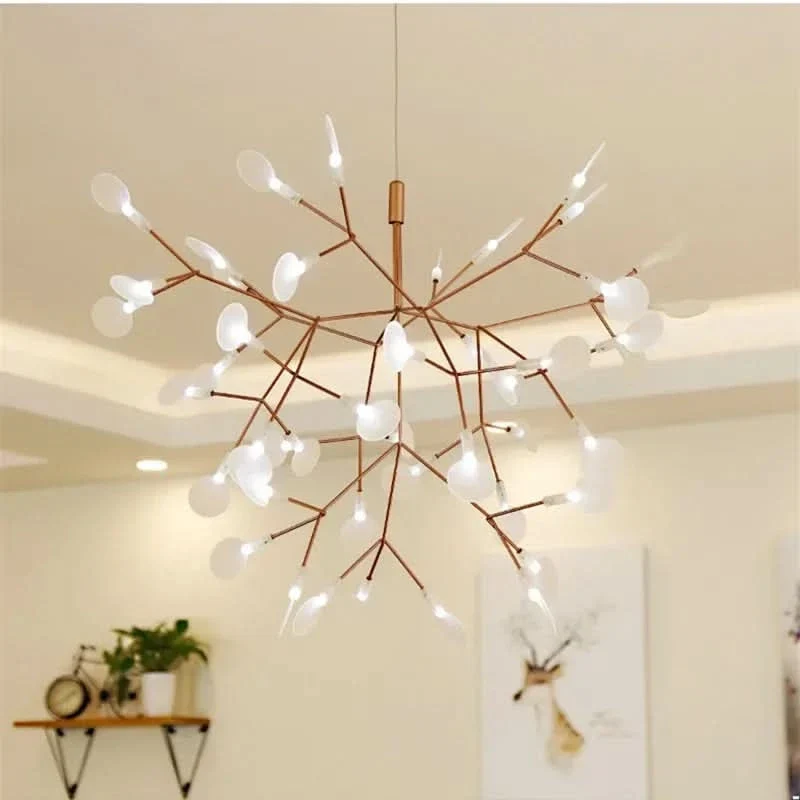Hängeleuchte mit nordischem Design und Zweig-Motiv – Skulpturales Licht – Firefly