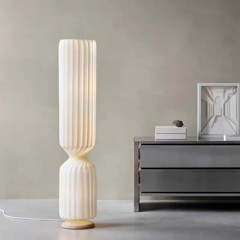 Moderner, schlanker & eleganter Stehlampe – Erida