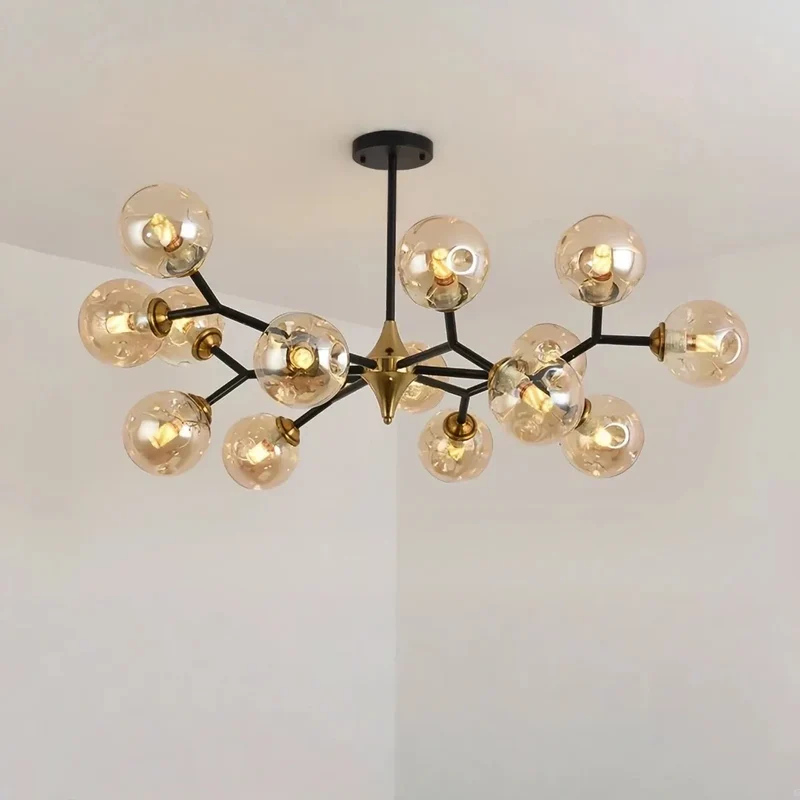 Moderner LED-Kronleuchter mit Glaskugeln für Wohnzimmer